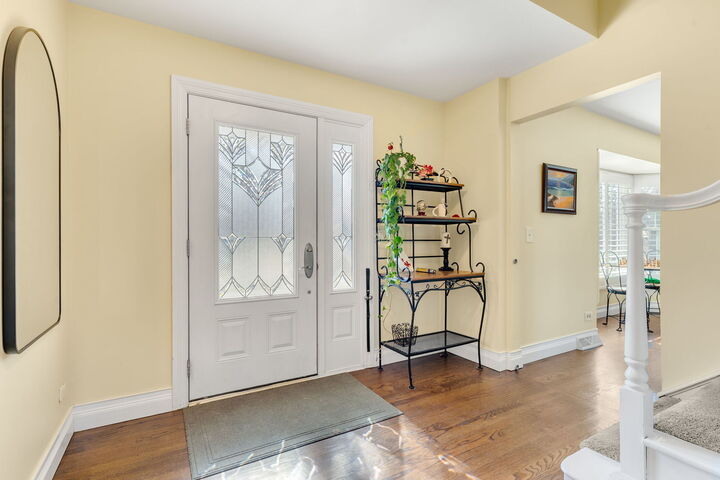 Property Photo: 321 Carriage Hill Road IL 60565