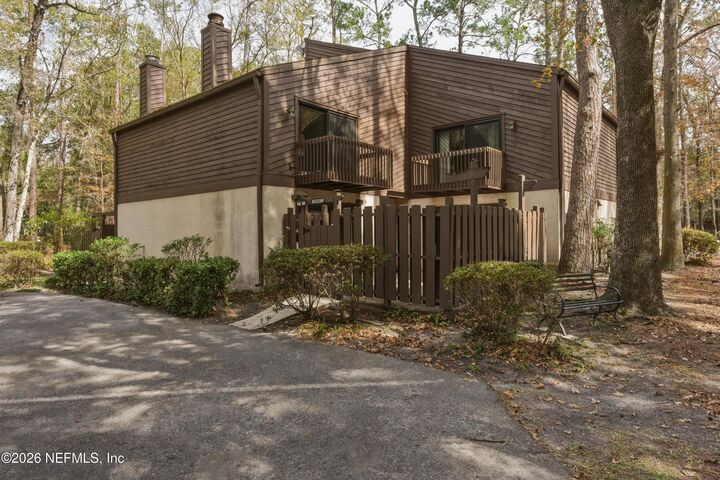 Property Photo:  10407 Bigtree Circle W  FL 32257 