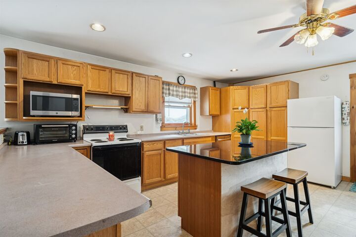 Property Photo:  9 Cherry Hill Road  NH 03240 