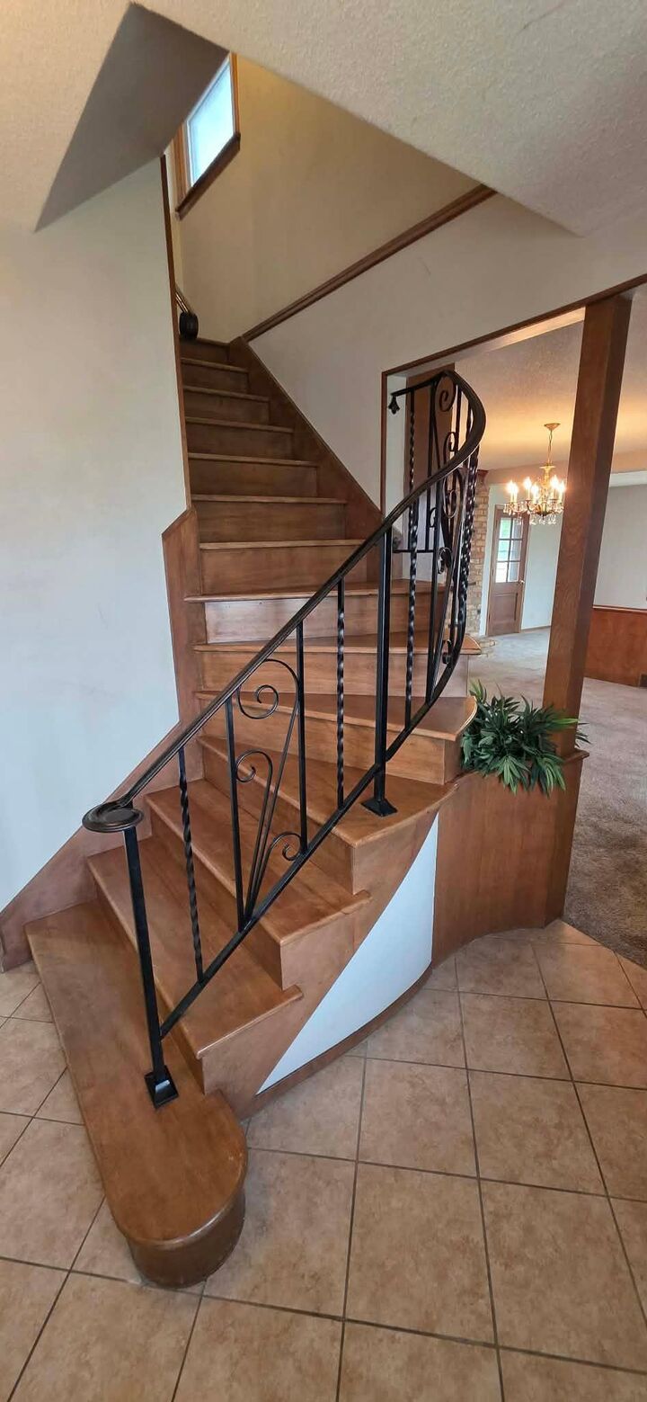 Property Photo: 1106 Foothills Circle MN 56007