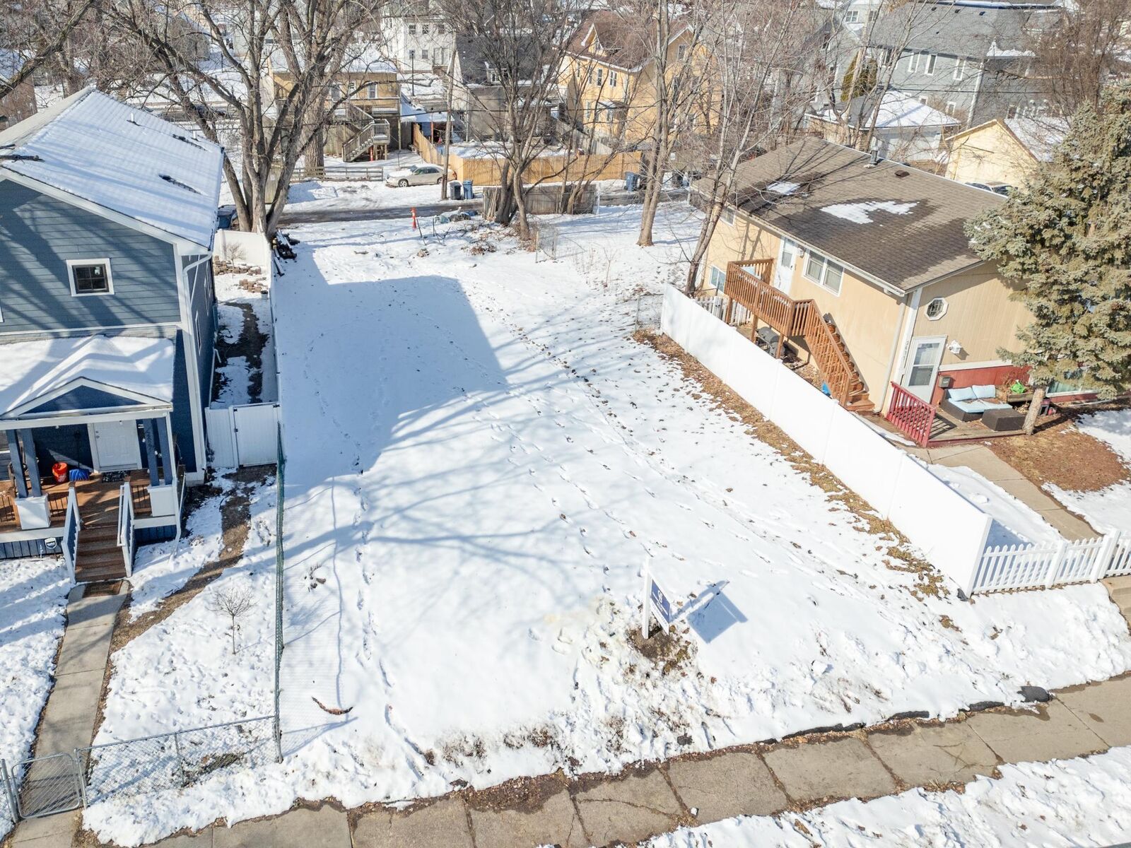 Property Photo:  2629 Dupont Avenue N  MN 55411 