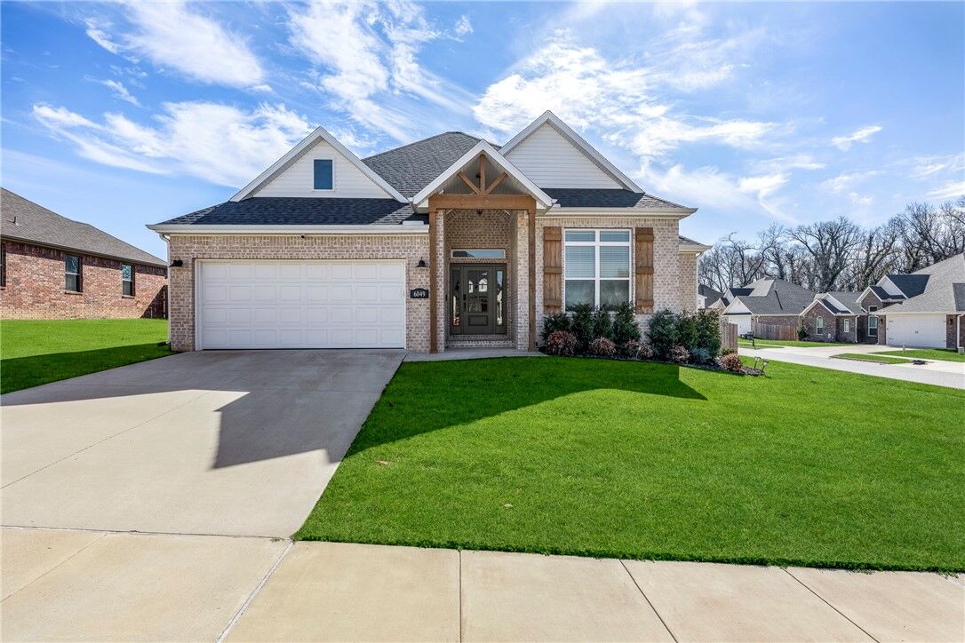 Property Photo: 6049 W Quinn Street AR 72704