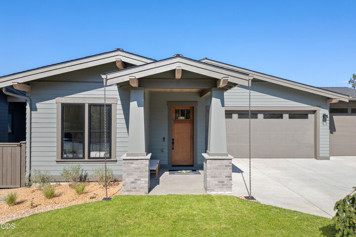 Property Photo: 3031 NW Polarstar Avenue Lot 37 OR 97703