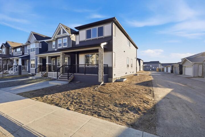 Property Photo: 21 Legacy Glen Place SE AB T2X 4G8