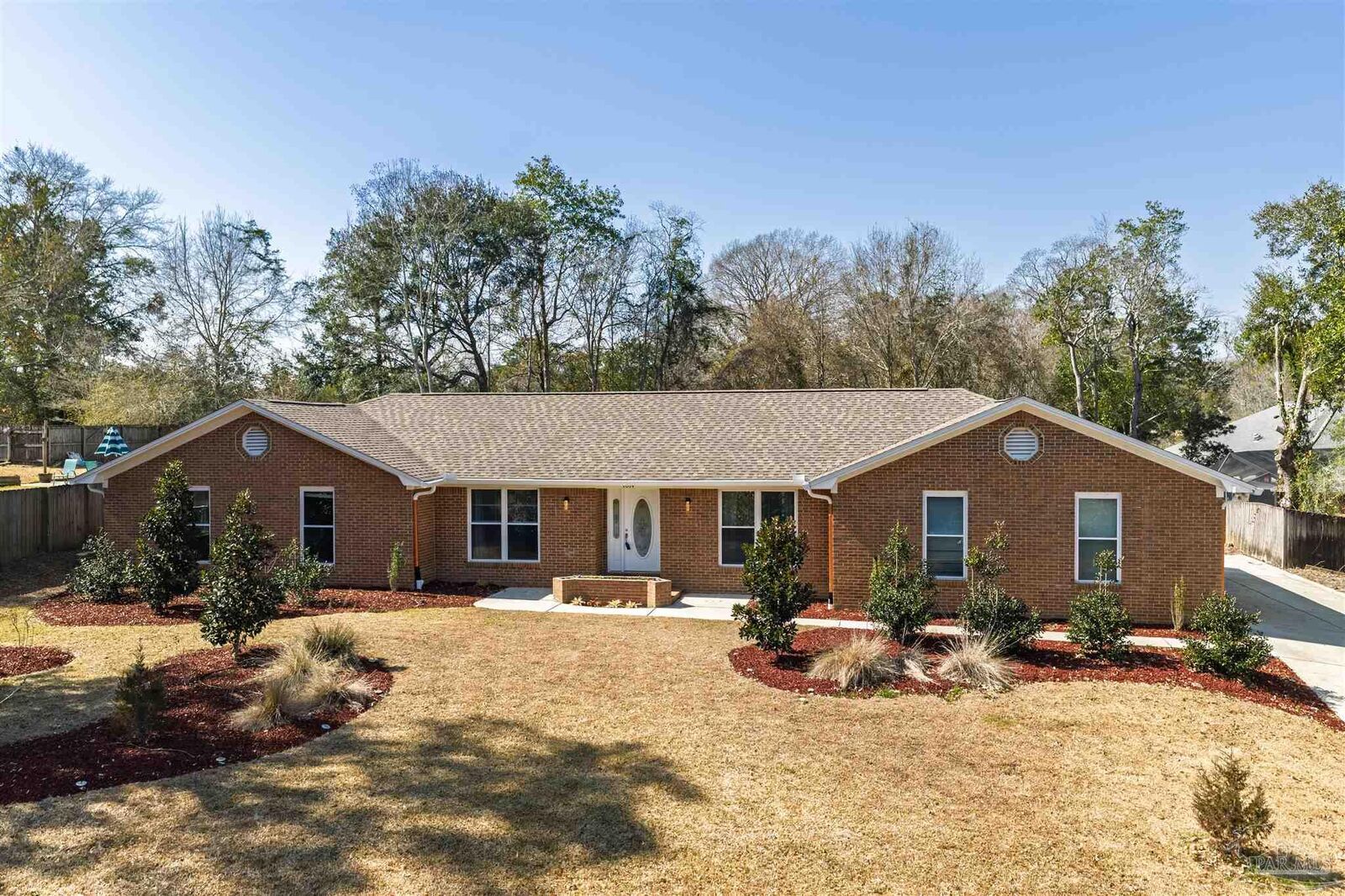 Property Photo:  1009 Fleming Dr  FL 32514 