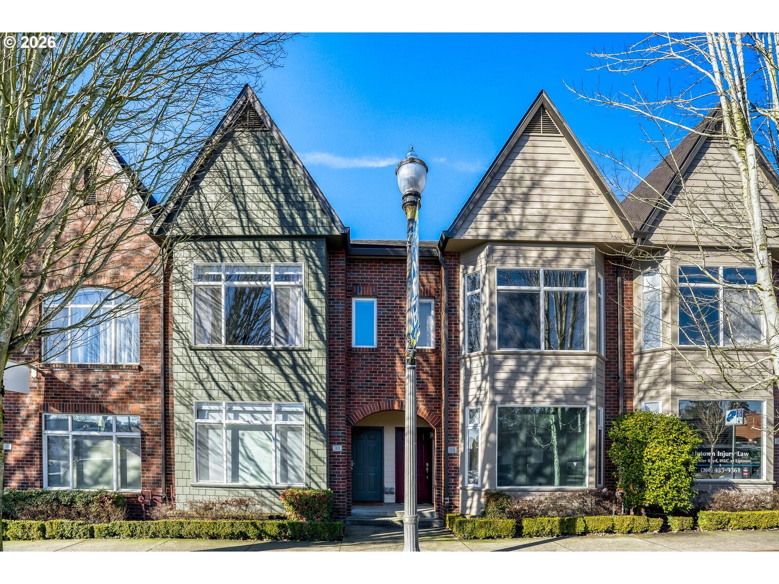 Property Photo:  2408 Main St  WA 98660 