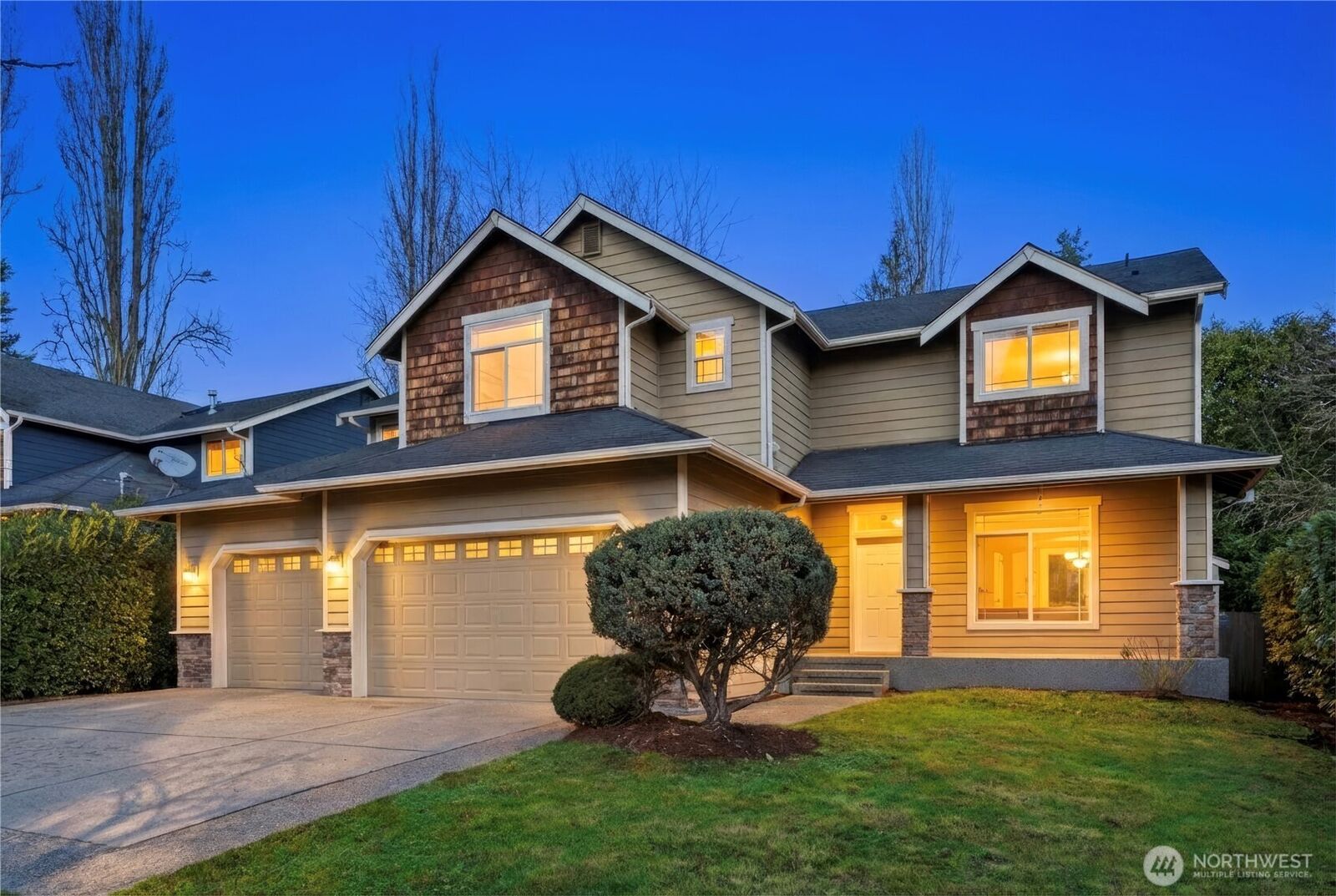Property Photo: 3210 NE 195th Street WA 98155