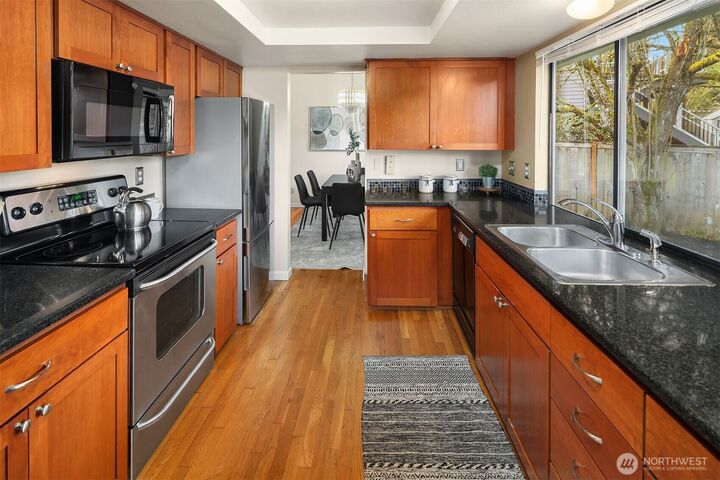 Property Photo:  12726 SE 73rd Street  WA 98056 