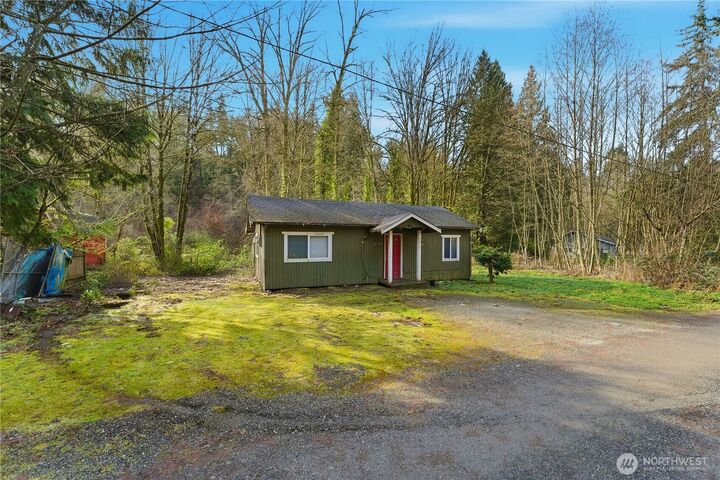 Property Photo: 4617 125th Avenue SE WA 98006