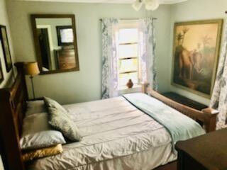 Property Photo:  1214 NE 2nd Avenue  FL 33304 