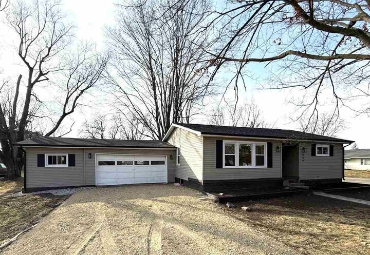 Property Photo:  934 S Round Barn Road  IN 47374 