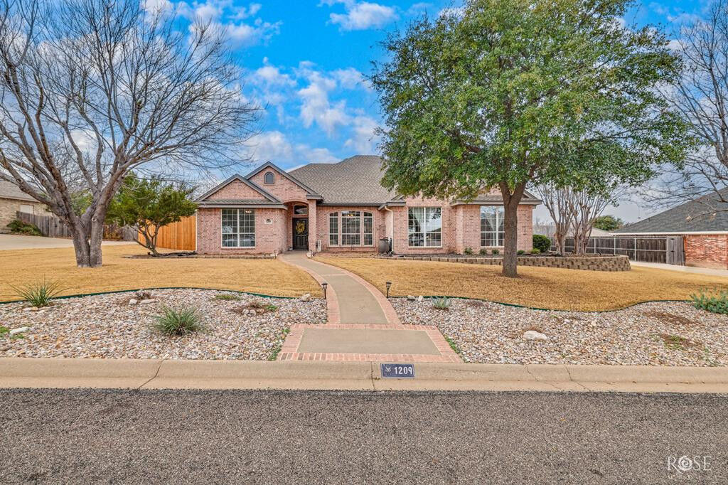 Property Photo: 1209 Ashford Drive TX 76901