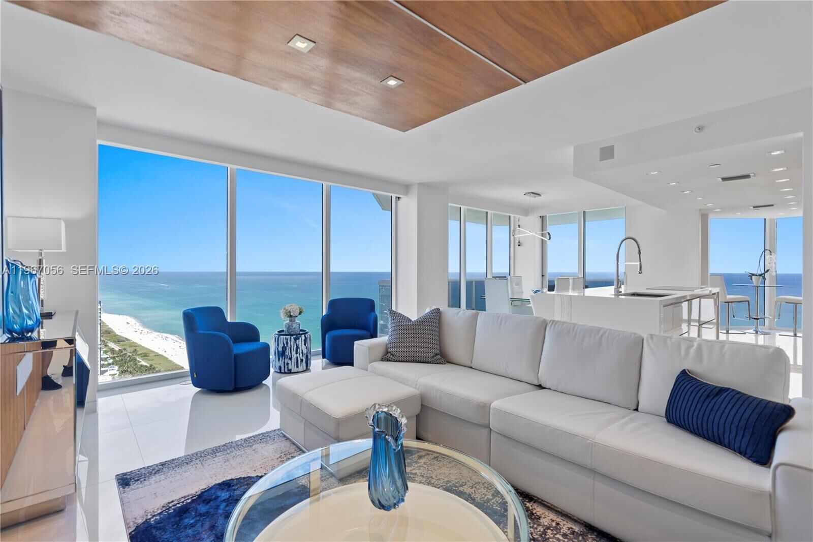 Property Photo: 4779 Collins Av 3701 FL 33140