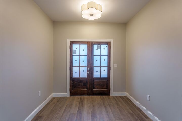 Property Photo: 805 Michigan Ave AL 35661