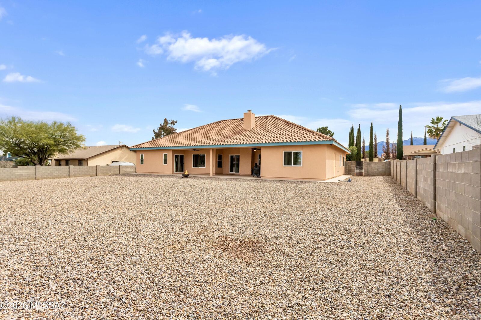 Property Photo: 1113 E Katherine Drive AZ 85635