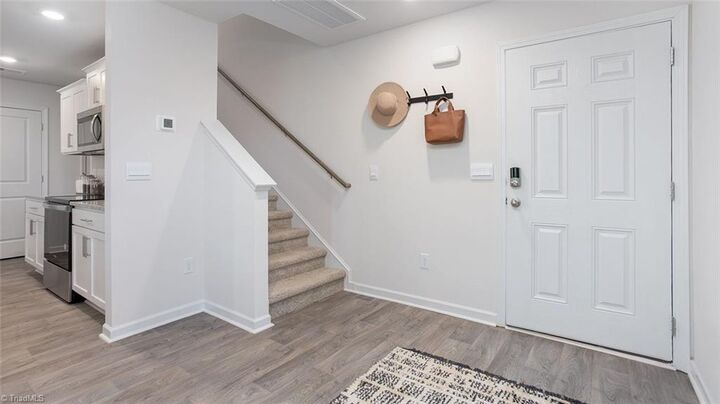 Property Photo:  1536 Hamilton Hills Drive  NC 27406 