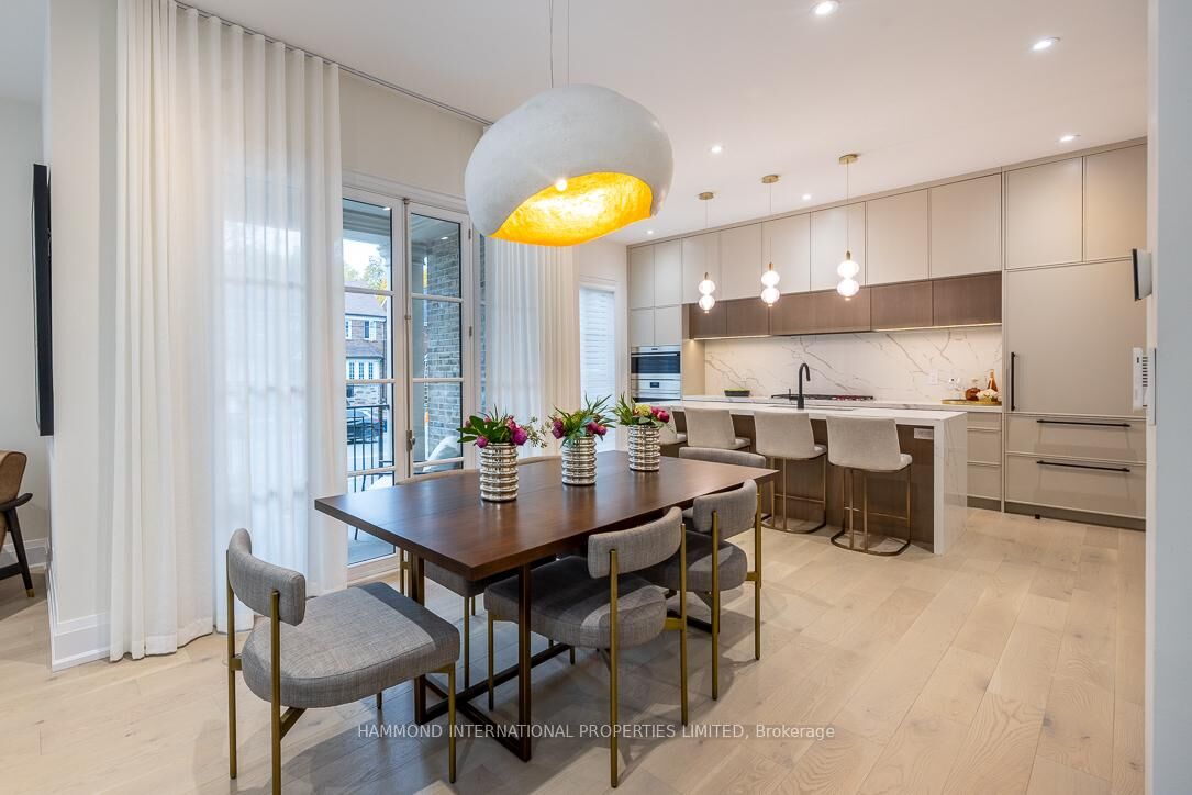 Property Photo: 372 Briar Hill Avenue ON M4R 1J2
