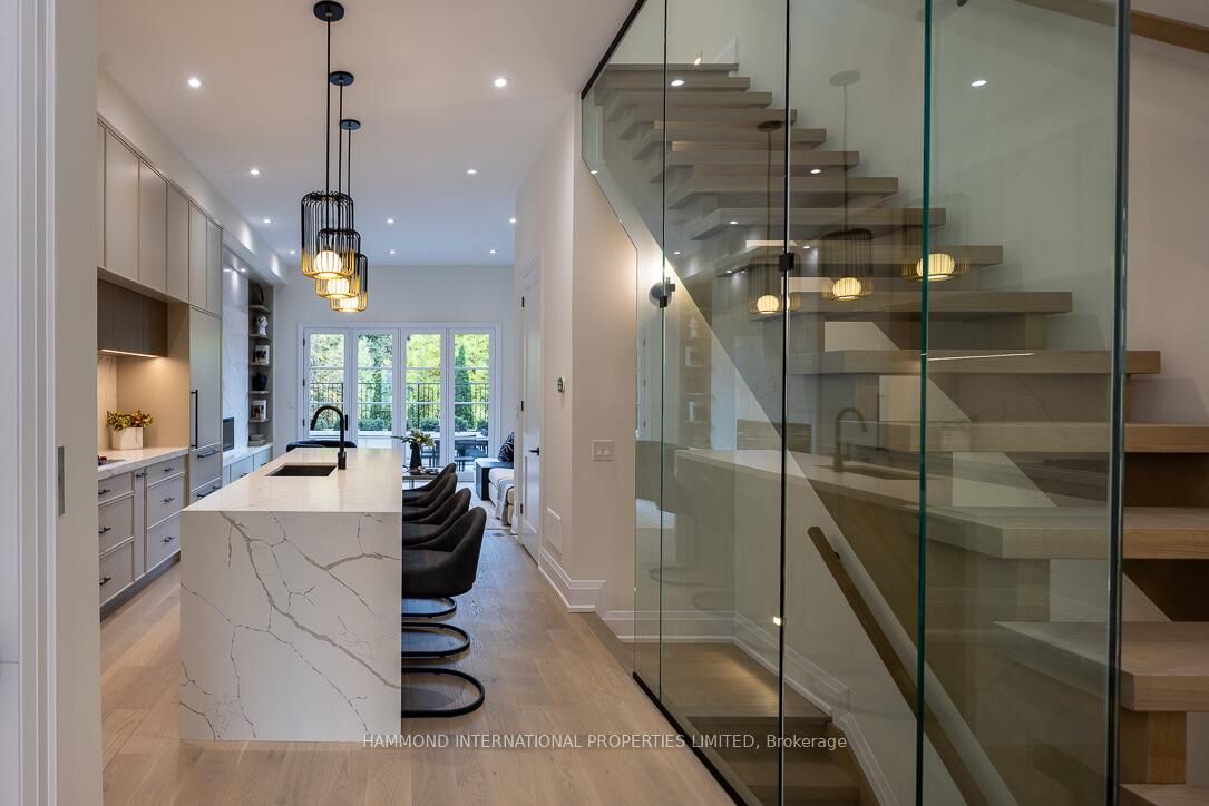 Property Photo: 1179 Avenue Road ON M5N 2G2