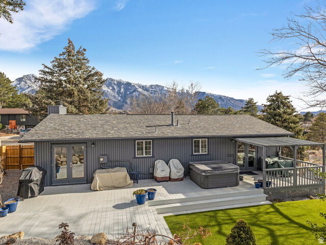 Property Photo: 9078 S Daybreak Dr UT 84093