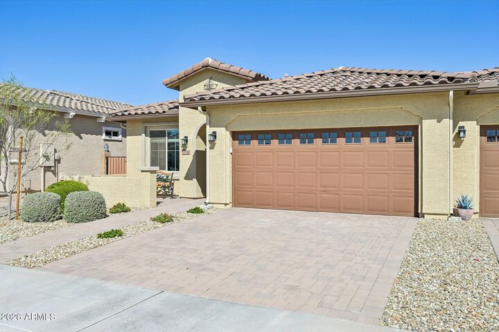 Property Photo:  17150 W Fallen Leaf Lane  AZ 85387 