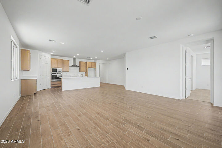 Property Photo: 2020 E Gordal Drive AZ 85140