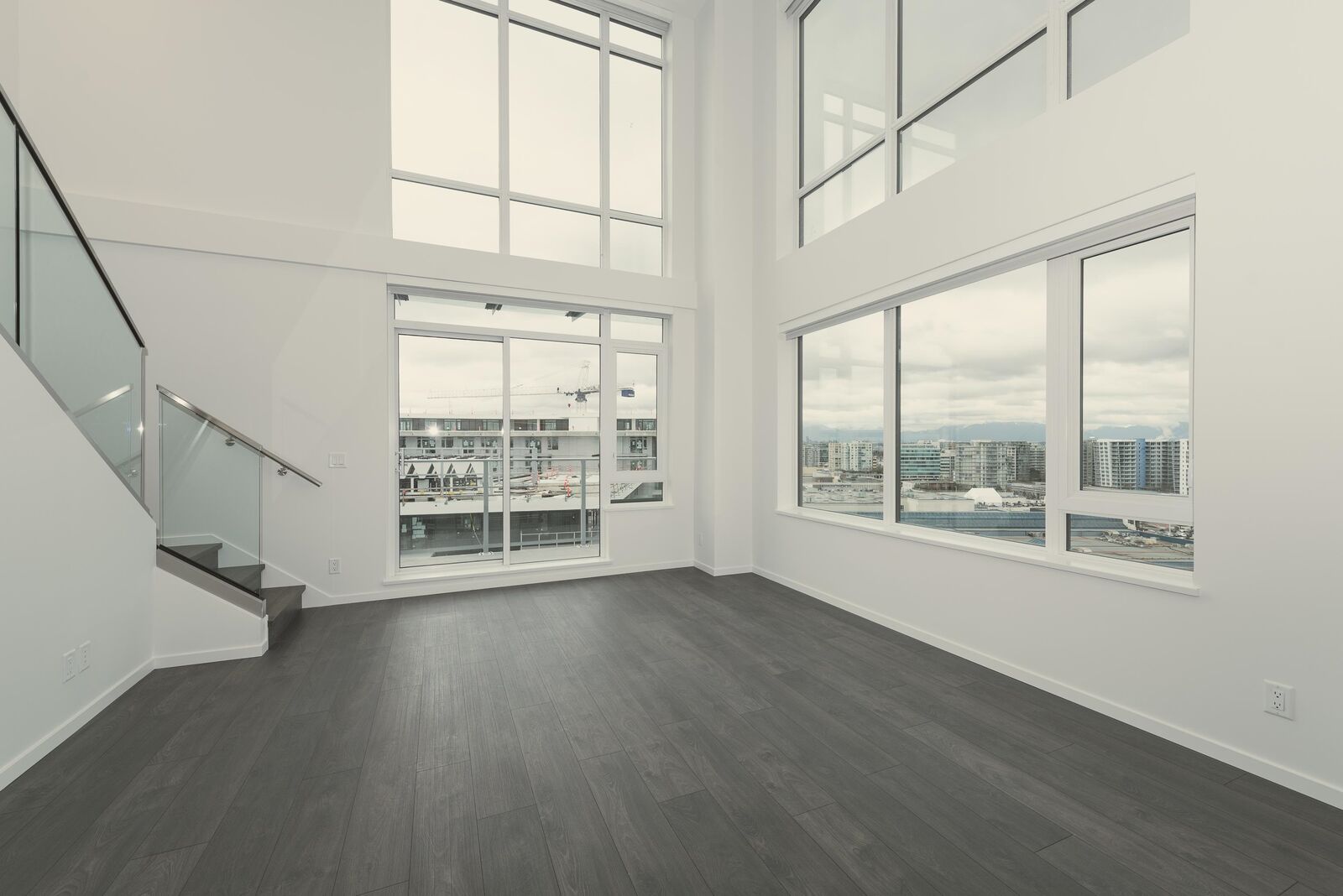 Property Photo: 6788 Minoru Boulevard 1309 BC V6Y 0M6