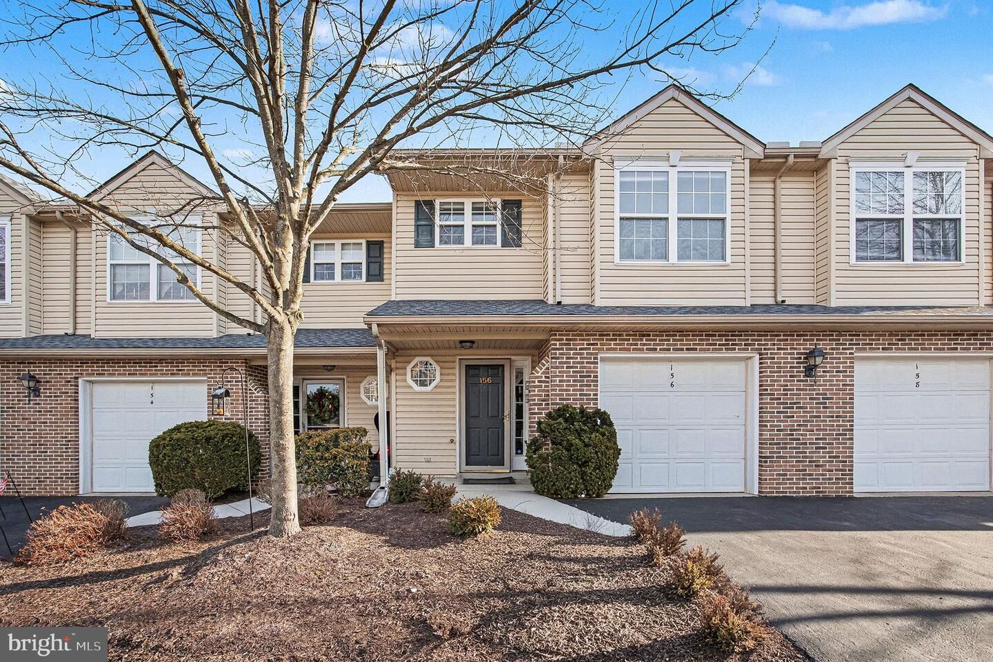 Property Photo:  156 Sparrow Road  PA 17036 