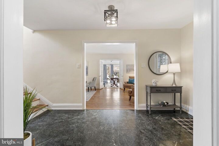 Property Photo: 13 E Newfield Way PA 19004