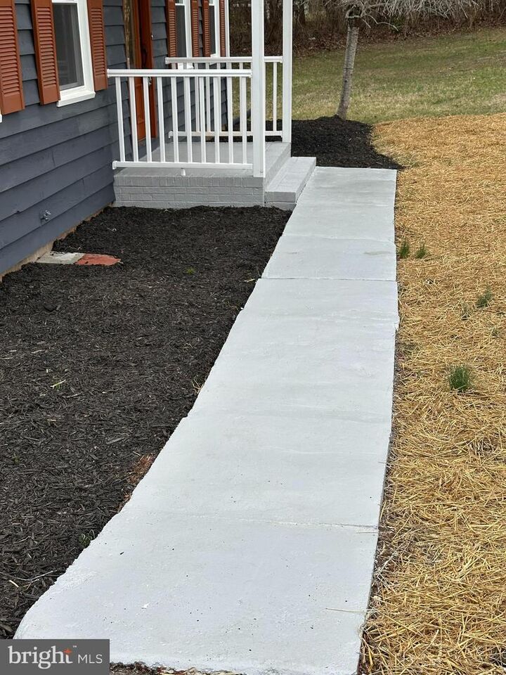 Property Photo: 6716 Farmstead Lane VA 22407