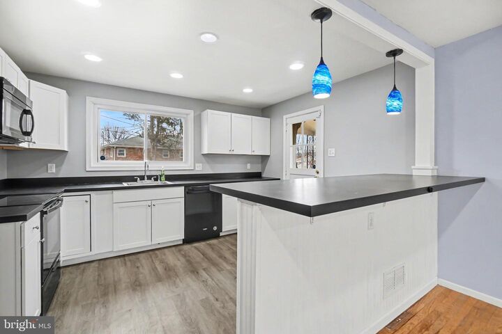 Property Photo: 315 E Roosevelt Avenue PA 17057