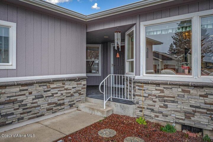 Property Photo:  1485 W Woodlawn Dr  ID 83835 