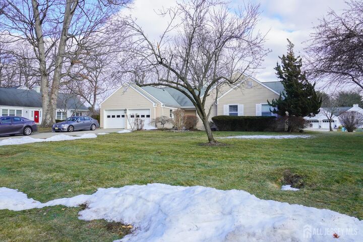 Property Photo:  675 Yarborough Way A  NJ 08831 