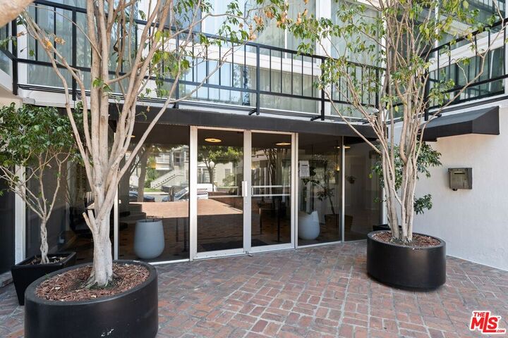 Property Photo:  9950 Durant Dr  CA 90212 