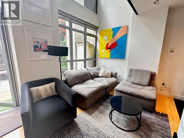 Property Photo:  1238 Richards Street  BC V6B 6M6 