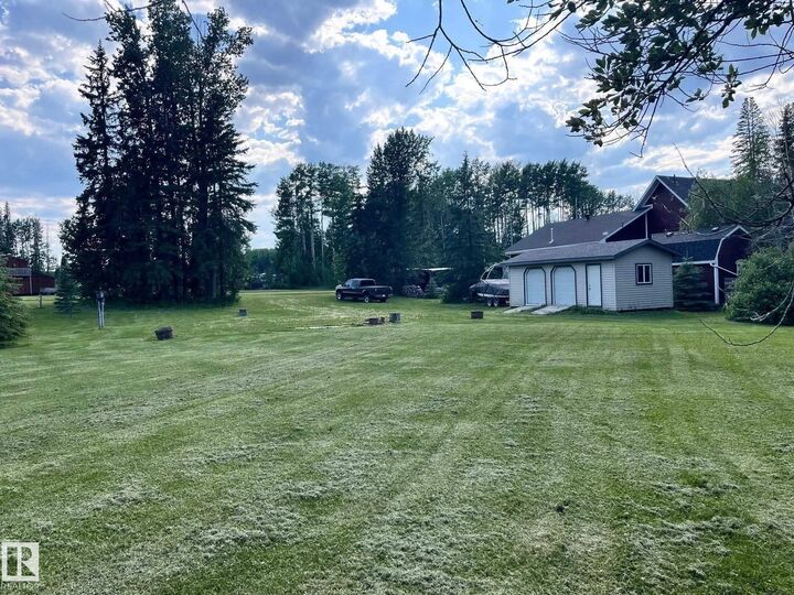 Property Photo: 140 465015 Rge Rd 63A AB T0C 0T0