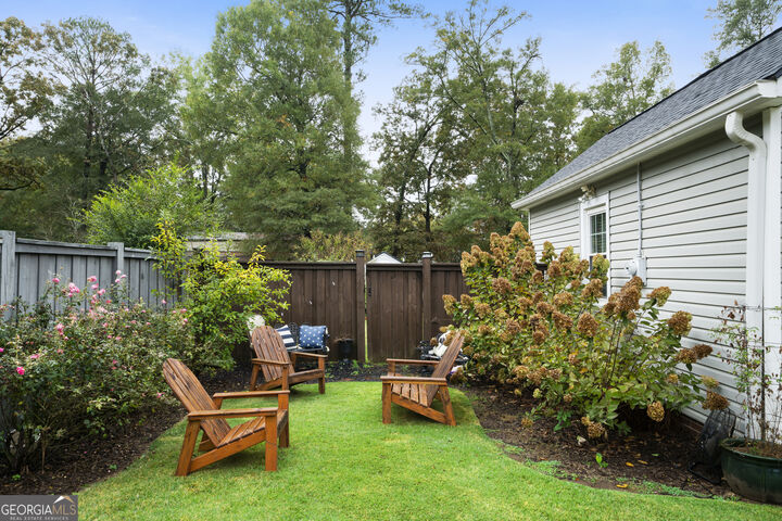 Property Photo:  105 Robin Street  GA 30165 