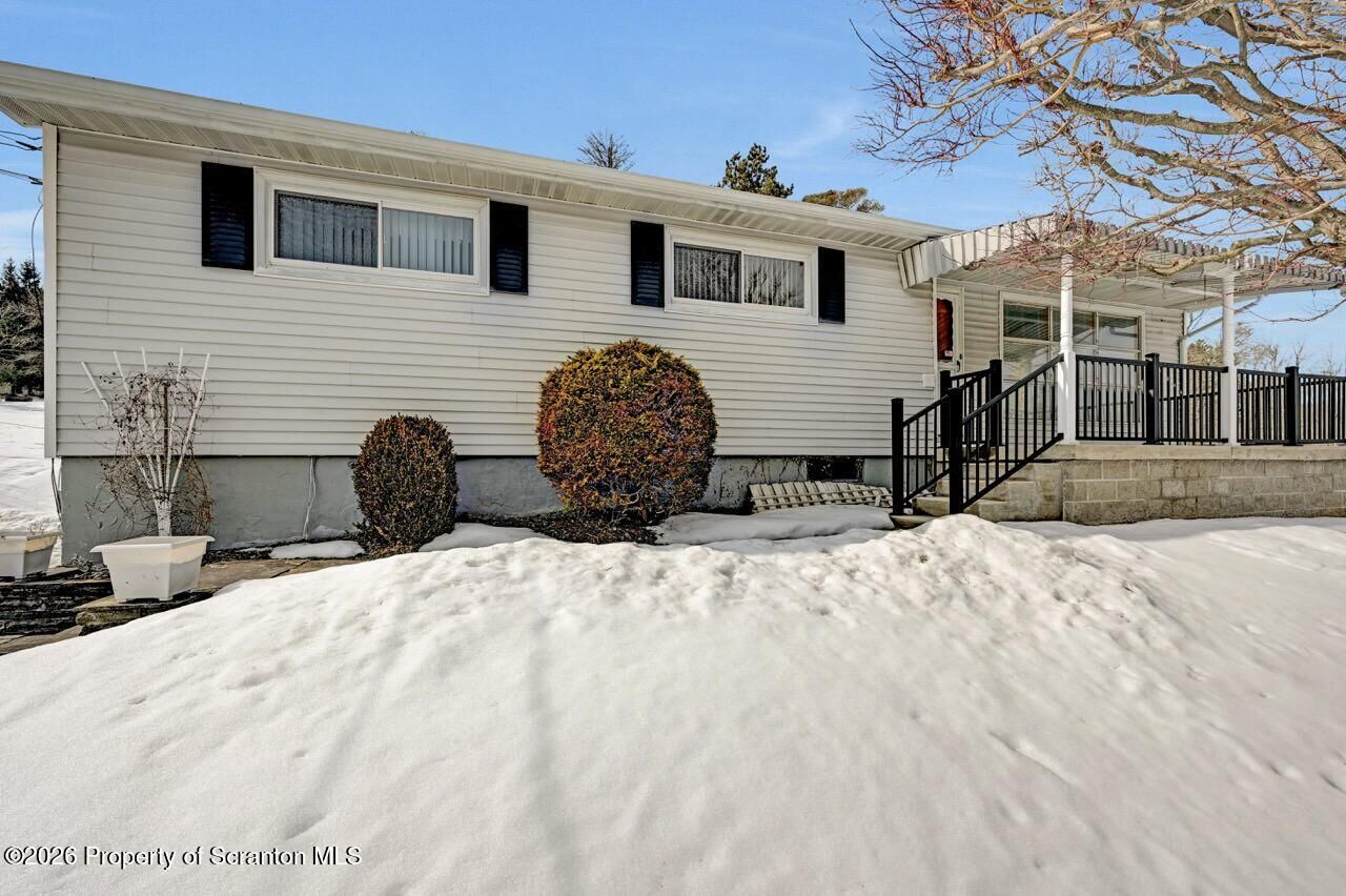 Property Photo:  1153 Drinker Turnpike  PA 18444 