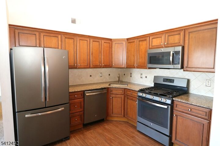 Property Photo:  1714 Breckenridge Dr 1714  NJ 08876 