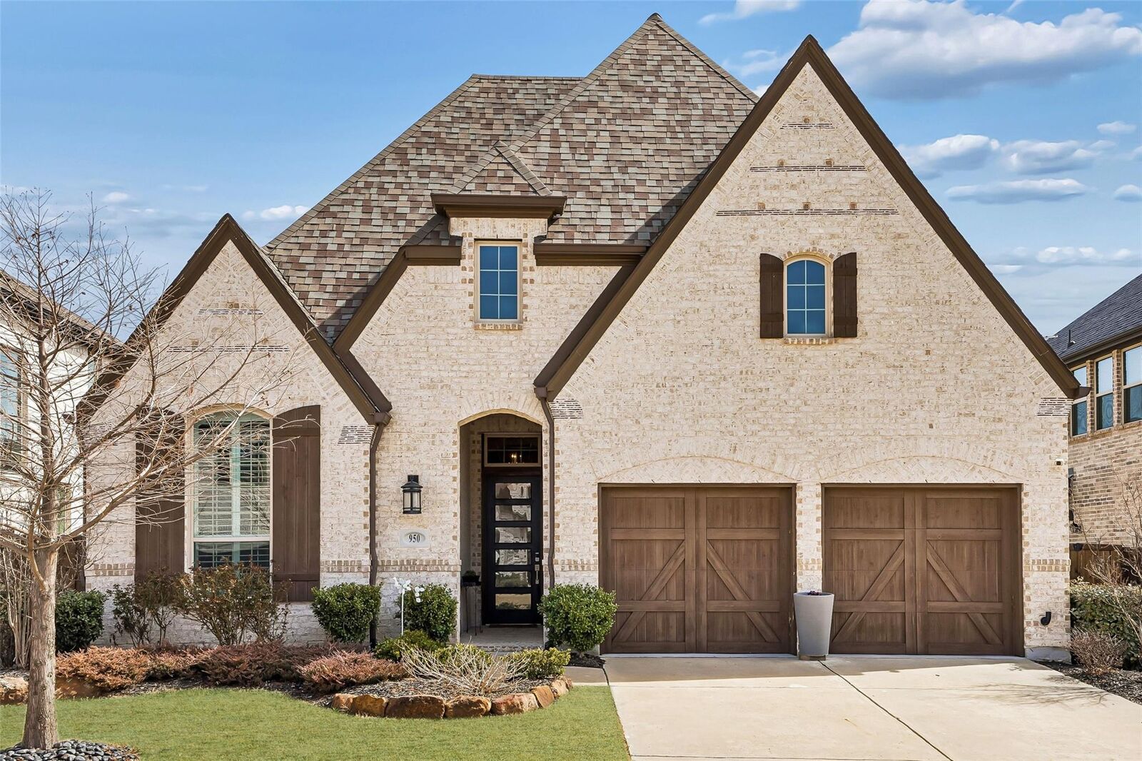 Property Photo:  950 Gentle Knoll Lane  TX 75078 