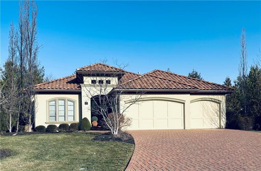 Property Photo:  3322 W 137 Street  KS 66224 