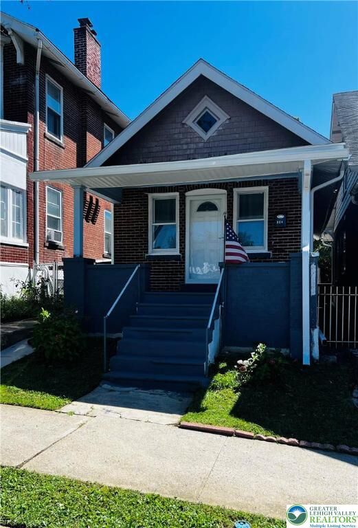 Property Photo: 324 E Hamilton Street PA 18109