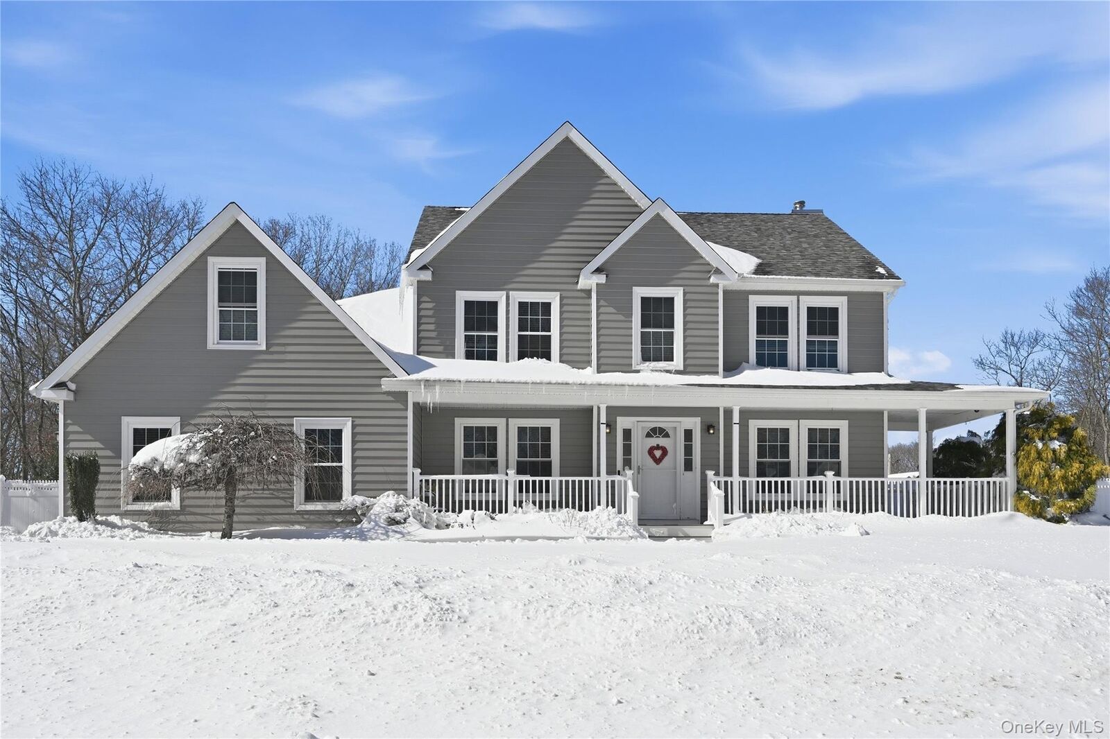 Property Photo:  106 Park Avenue  NY 11764 