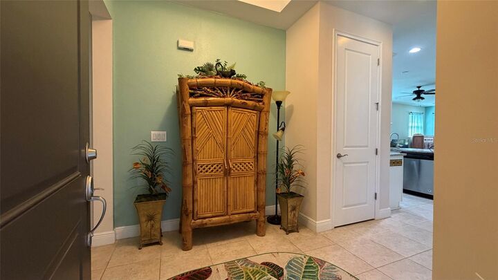 Property Photo: 11940 Tapestry Lane FL 34293
