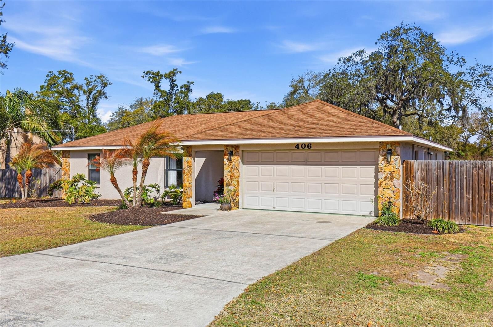 Property Photo: 406 Craft Road FL 33511