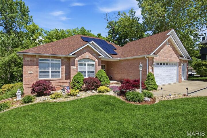 Property Photo:  5 Chariot Court  IL 62034 