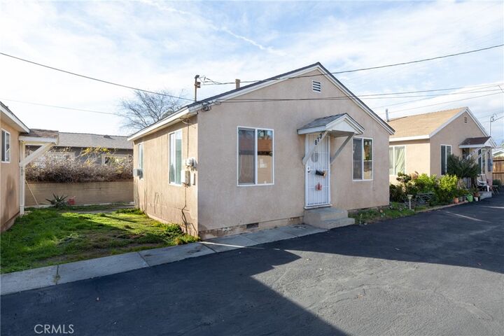 Property Photo:  811 E Nocta  CA 91764 