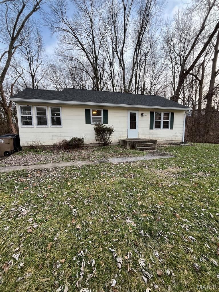 Property Photo: 370 Country Club Drive MO 63701