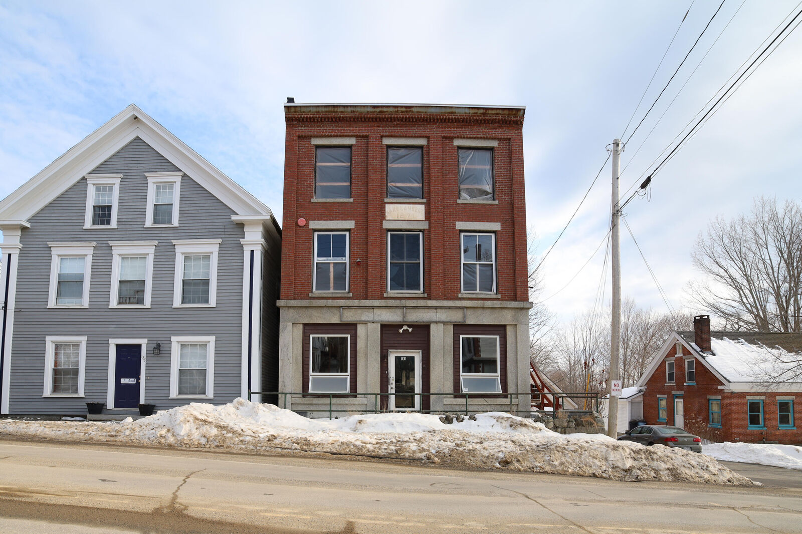 Property Photo: 181 Main Street 123 ME 04981