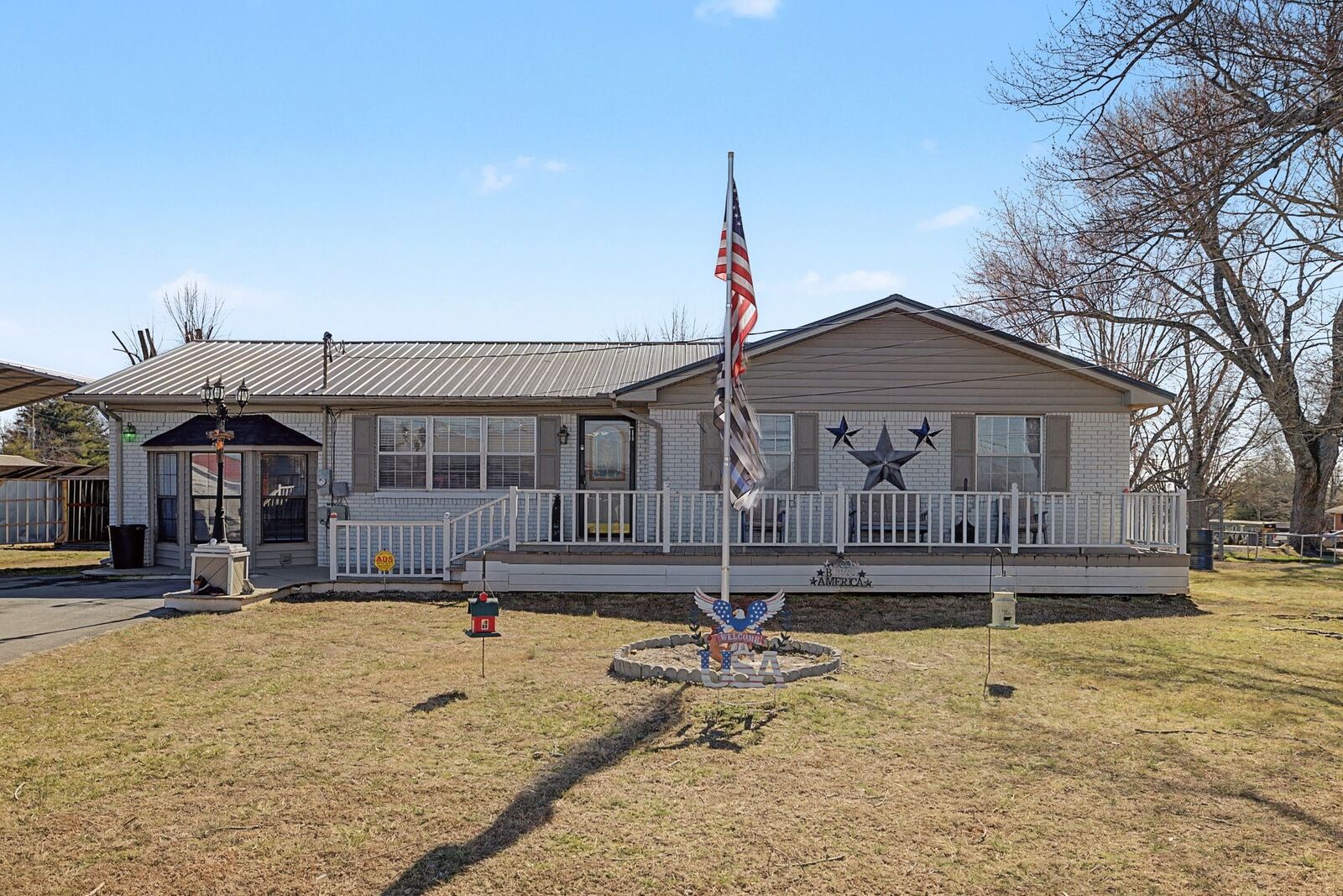 Property Photo: 107 Bermuda Dr TN 37110