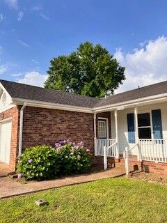 Property Photo:  1128 Idlewild Ct  TN 37115 